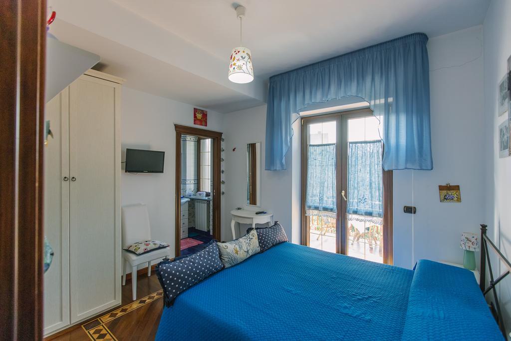 B&B Villa Francesca Soverato Marina Dış mekan fotoğraf
